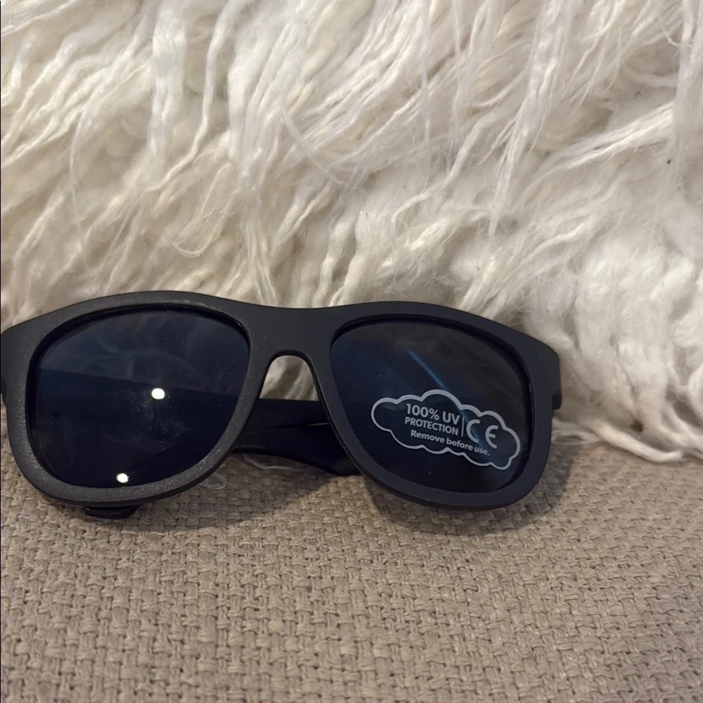 NWT Baby 0-2 Gender Neutral Babiators Black Navigator Sunglasses!